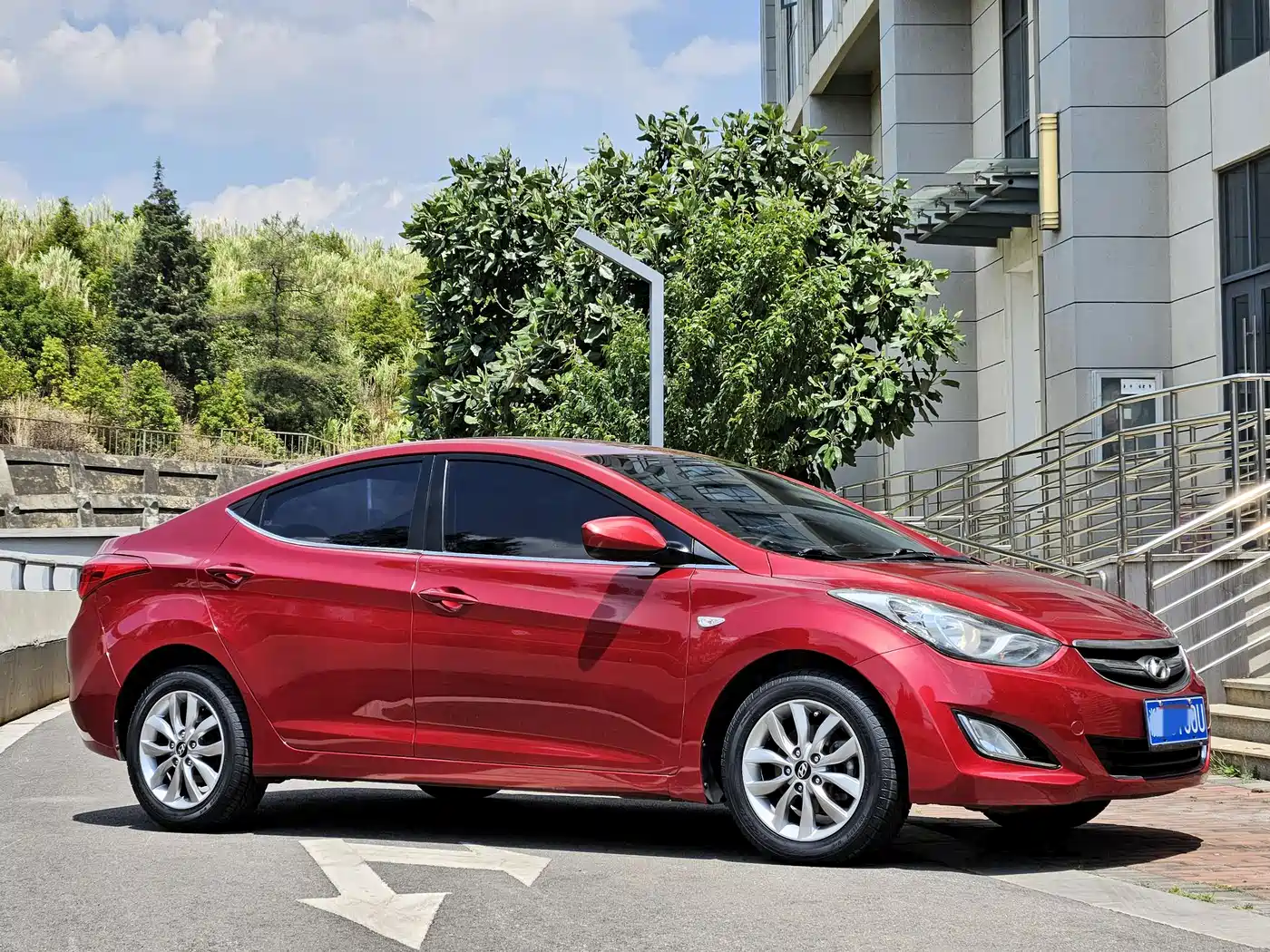 Hyundai Langdong 2012 1.6L Automatic Fashion фото 3