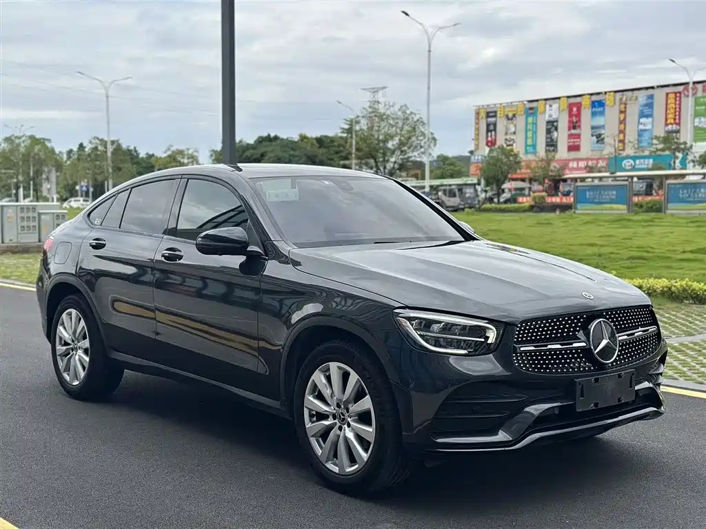 Mercedes-Benz GLC Coupe 2021 GLC 260 4MATIC Coupe SUV фото 3