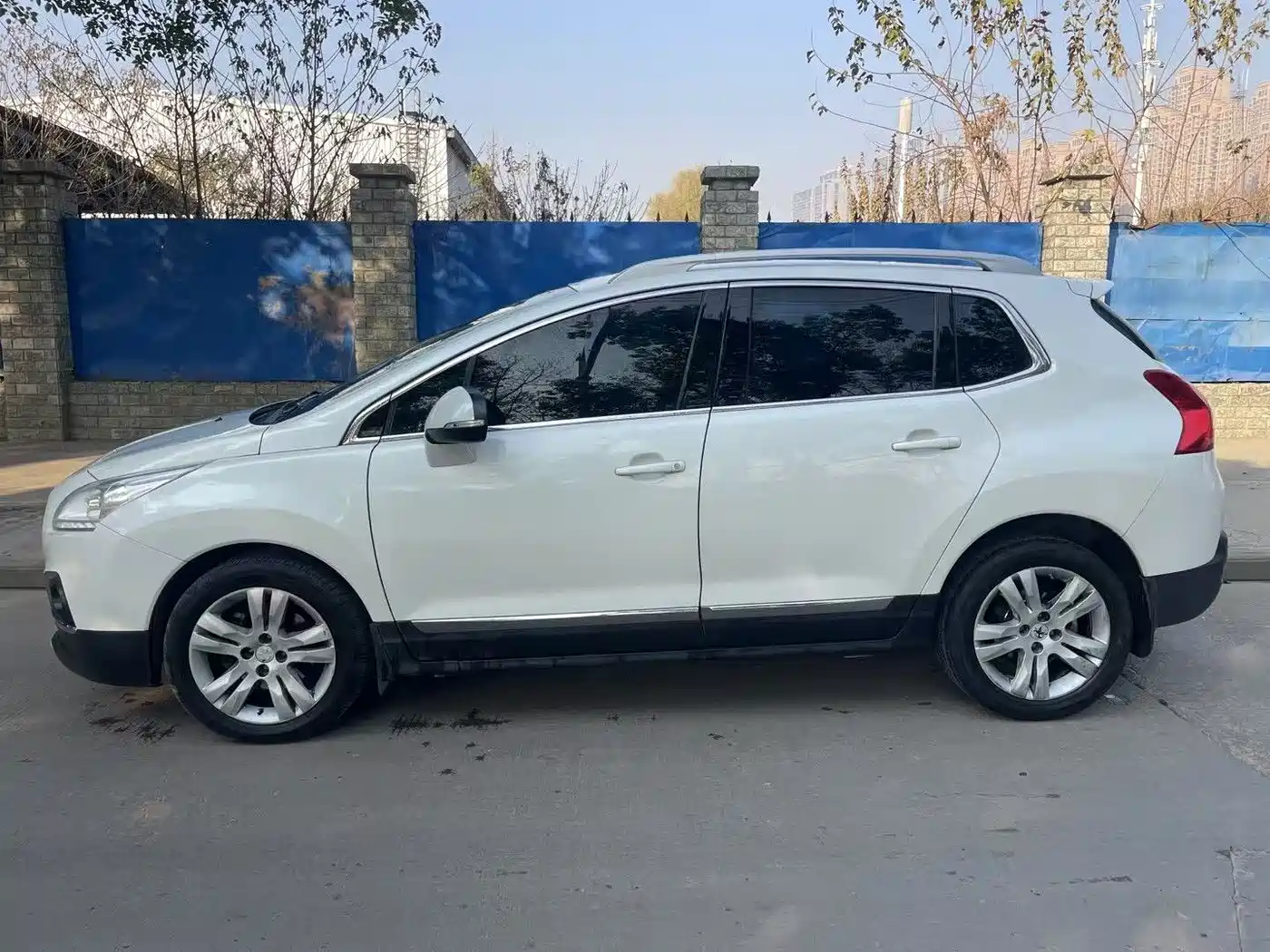 Peugeot 3008 2013 2.0L Automatic Classic Edition фото 3