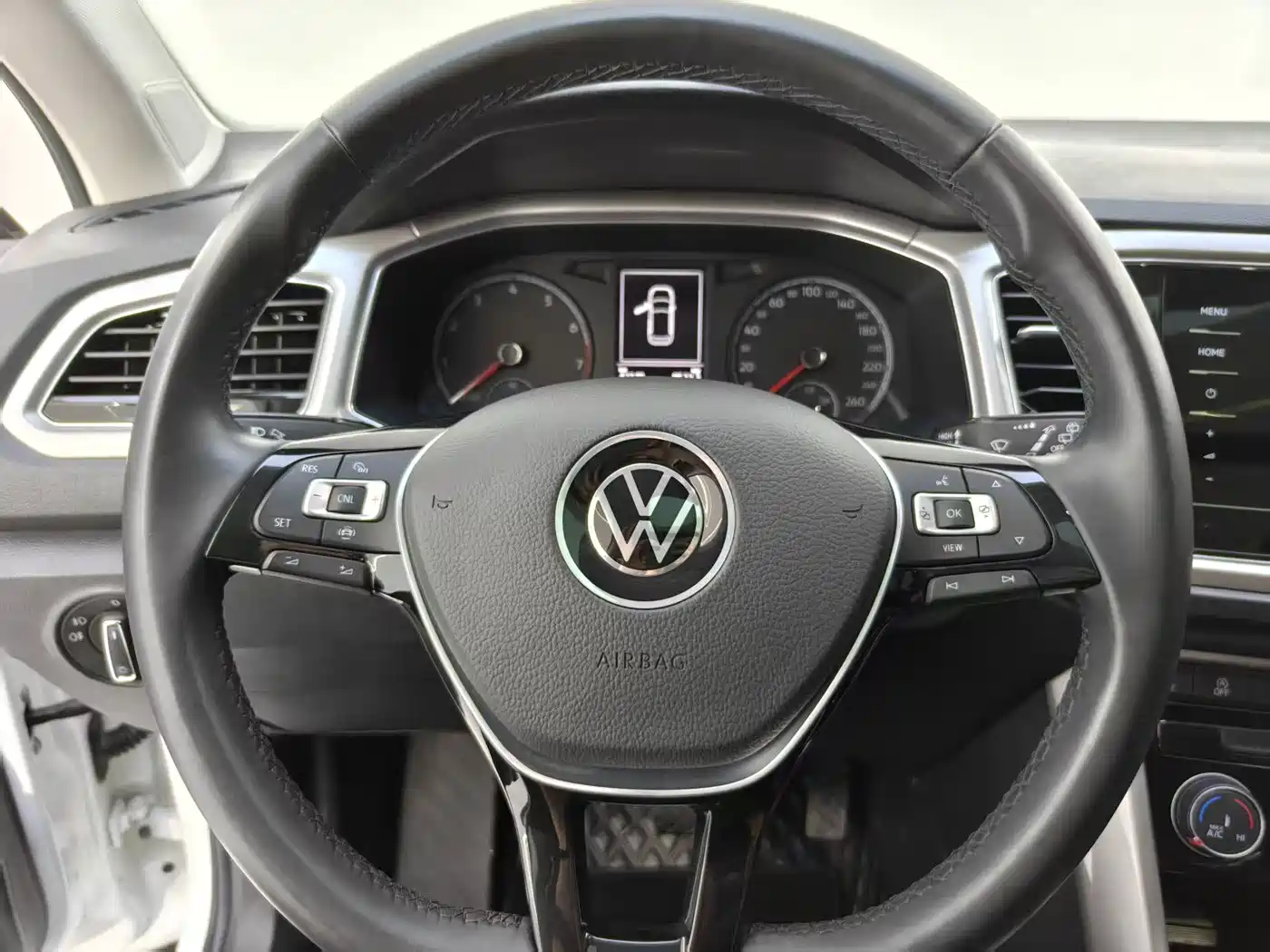 Volkswagen T-Roc, миниатюра 8
