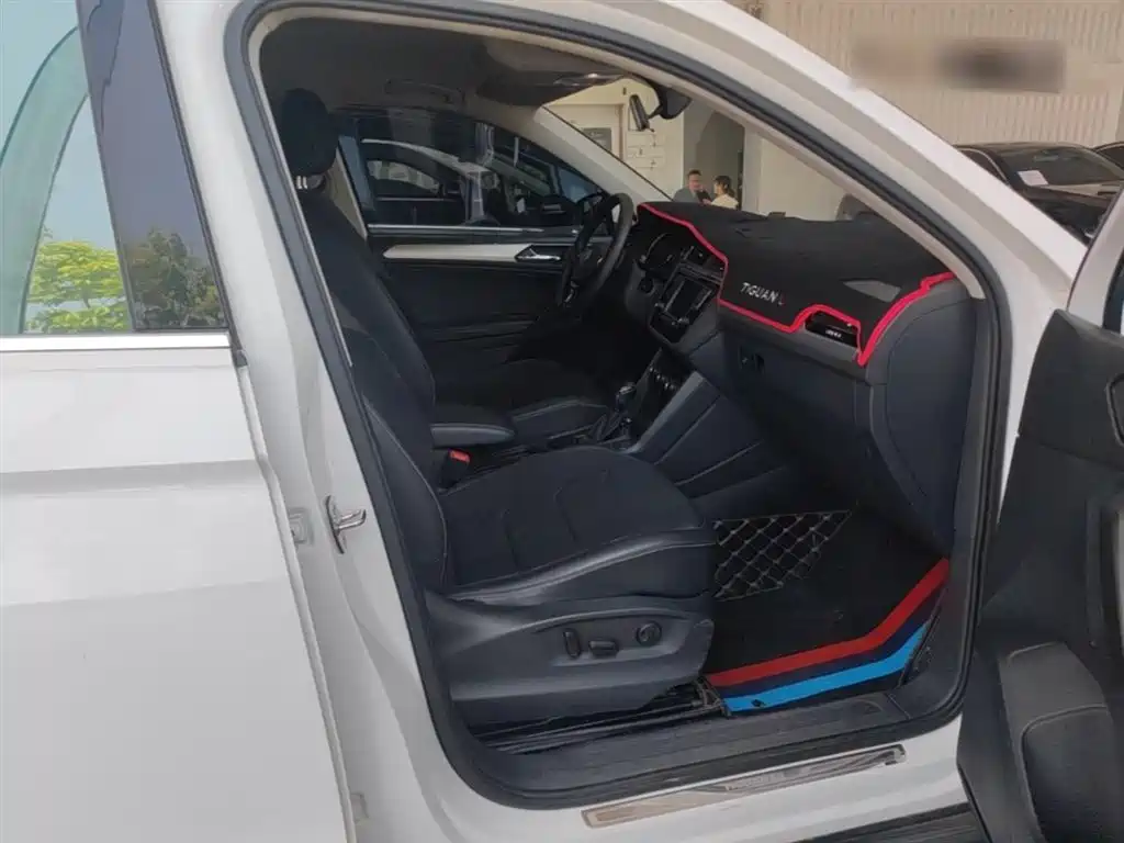 Volkswagen Tiguan L 2017 330TSI Automatic 2WD Comfort Edition фото 25