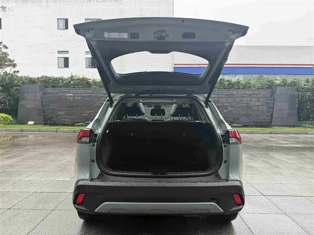 Toyota Corolla Cross 2022 2.0L Flagship Edition фото 16