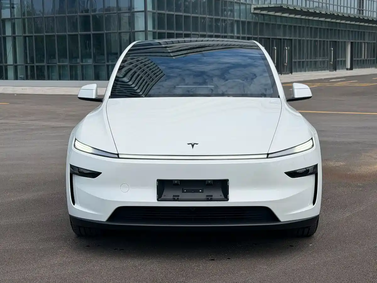 Tesla Model Y L 2025 2025 Facelift Long Range AWD