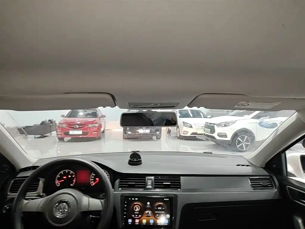 Volkswagen Santana 2015 1.6L Automatic Trend Edition фото 18