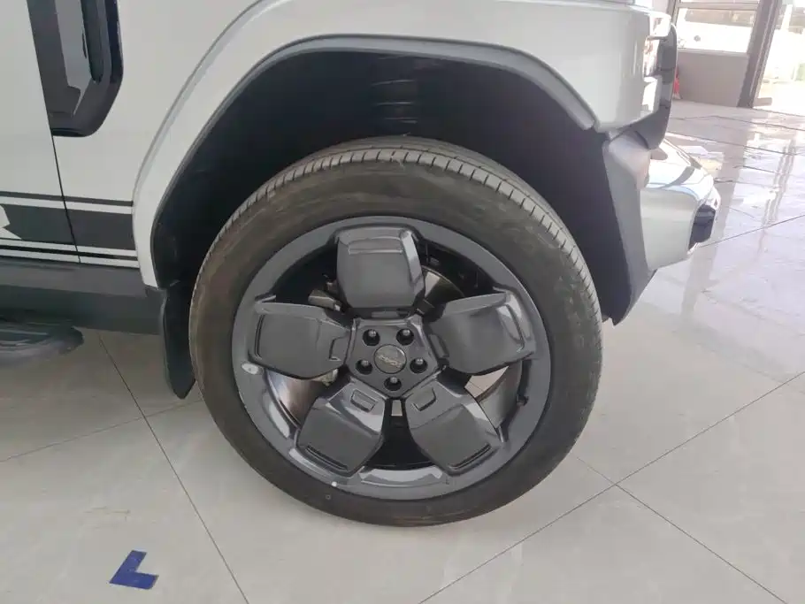 iCAR V23 2025 2025 501 AWD Premium Edition