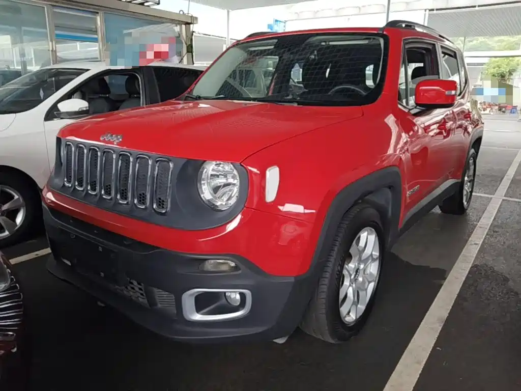 Photo 2 - Jeep Renegade