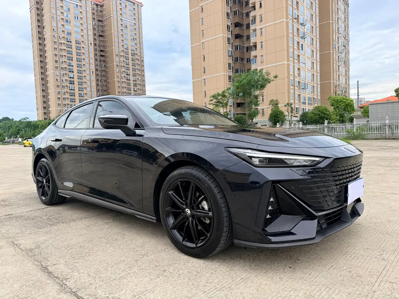  UNI-V
