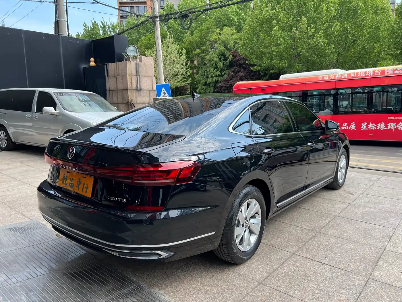 Volkswagen Passat 2024 280TSI Business Edition фото 6