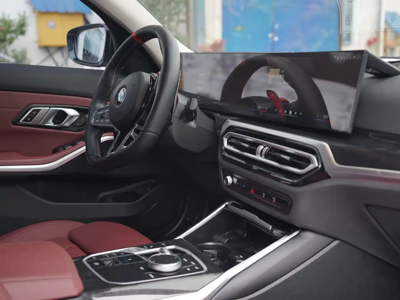 BMW 3 Series 2024 325Li M Sport Package фото 15