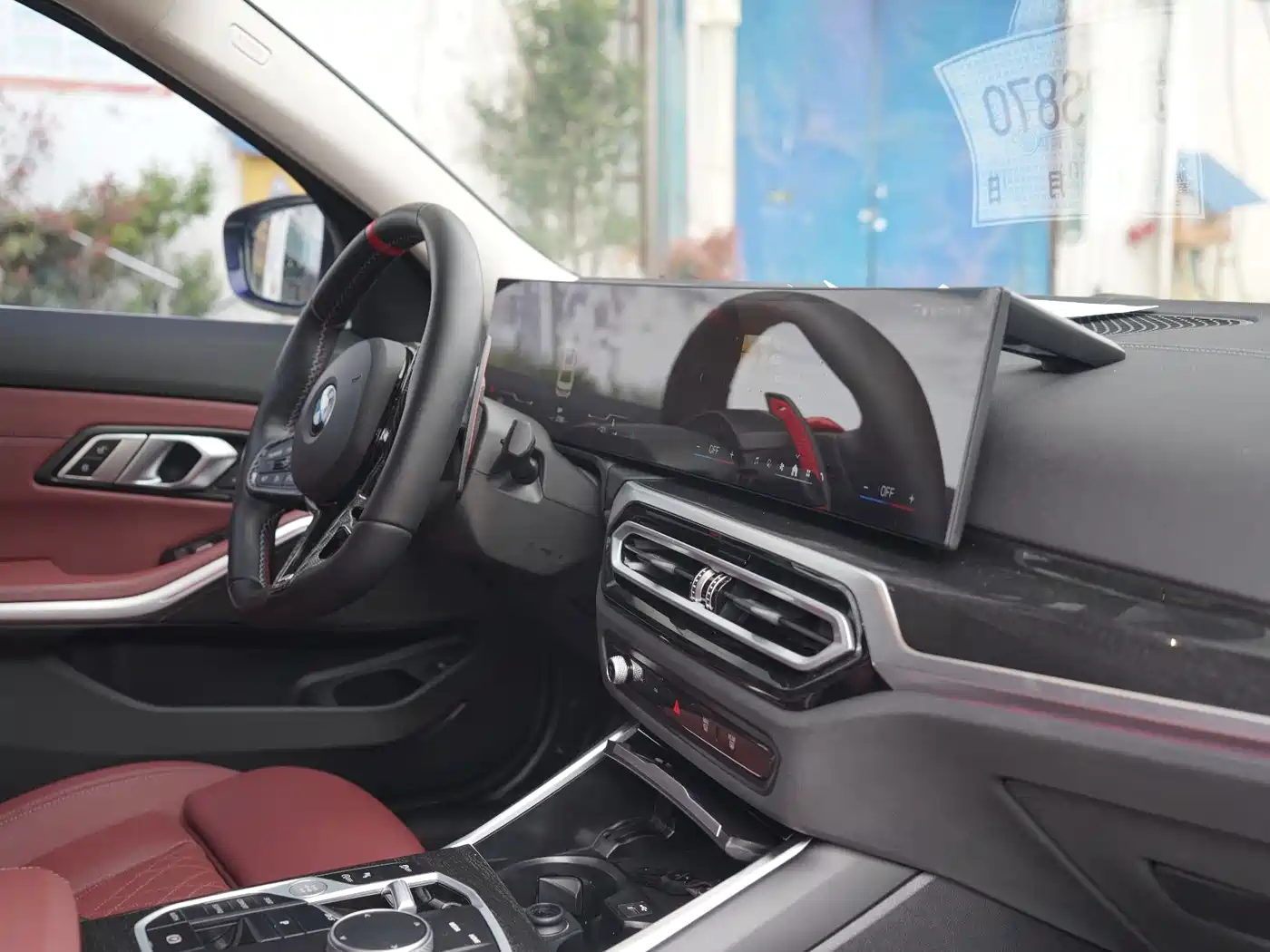 BMW 3 Series 2024 325Li M Sport Package фото 12