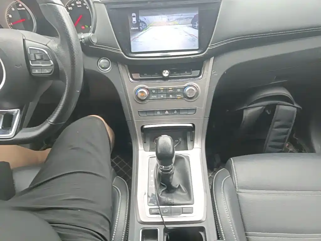 MG Roewe RX5 2019 2017 20T Automatic Luxury Edition