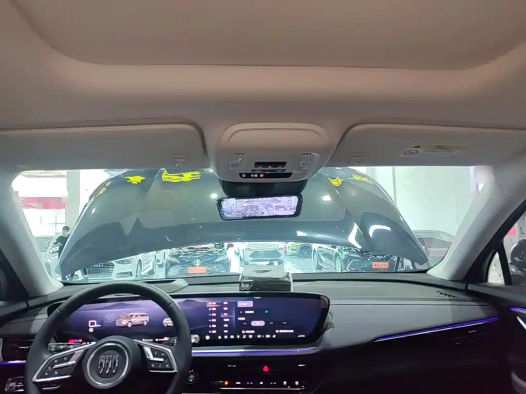 Buick Envision Plus 2026 2026 Envision Plus 28T FWD Base