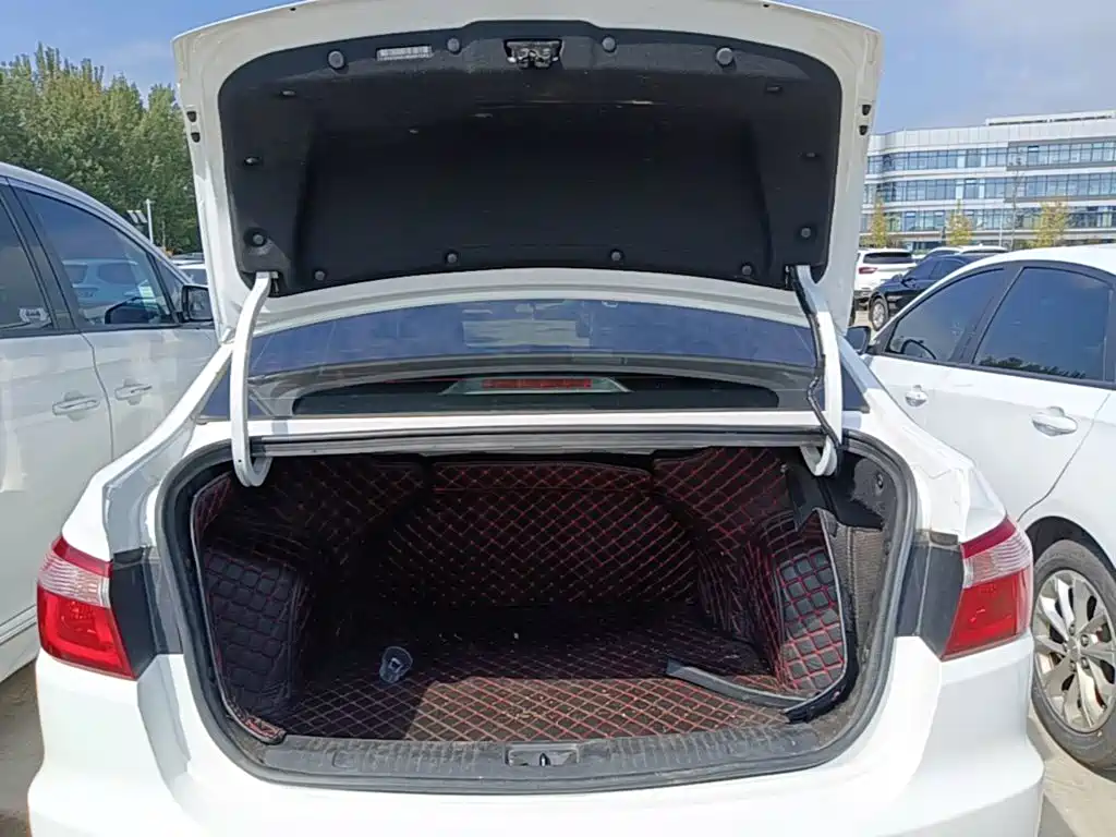 Changan Eado DT 2021 2021 1.6L Automatic Luxury