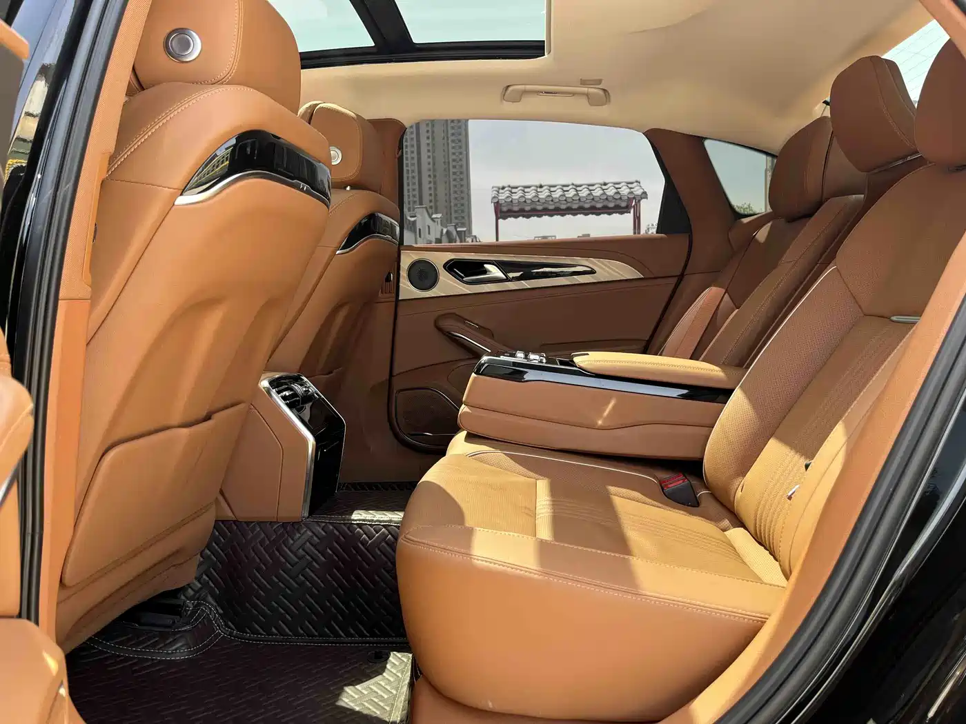Hongqi H9 2020 2.0T Smart Connection Qi Xiang Edition фото 6