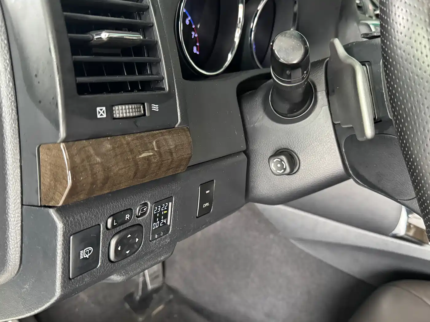 Toyota Reiz 2013 2.5V Premium Edition фото 7