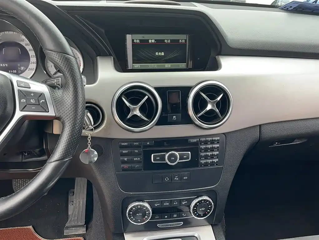 Mercedes-Benz GLK-Class 2015 GLK 260 4MATIC Dynamic Ultimate Edition фото 10