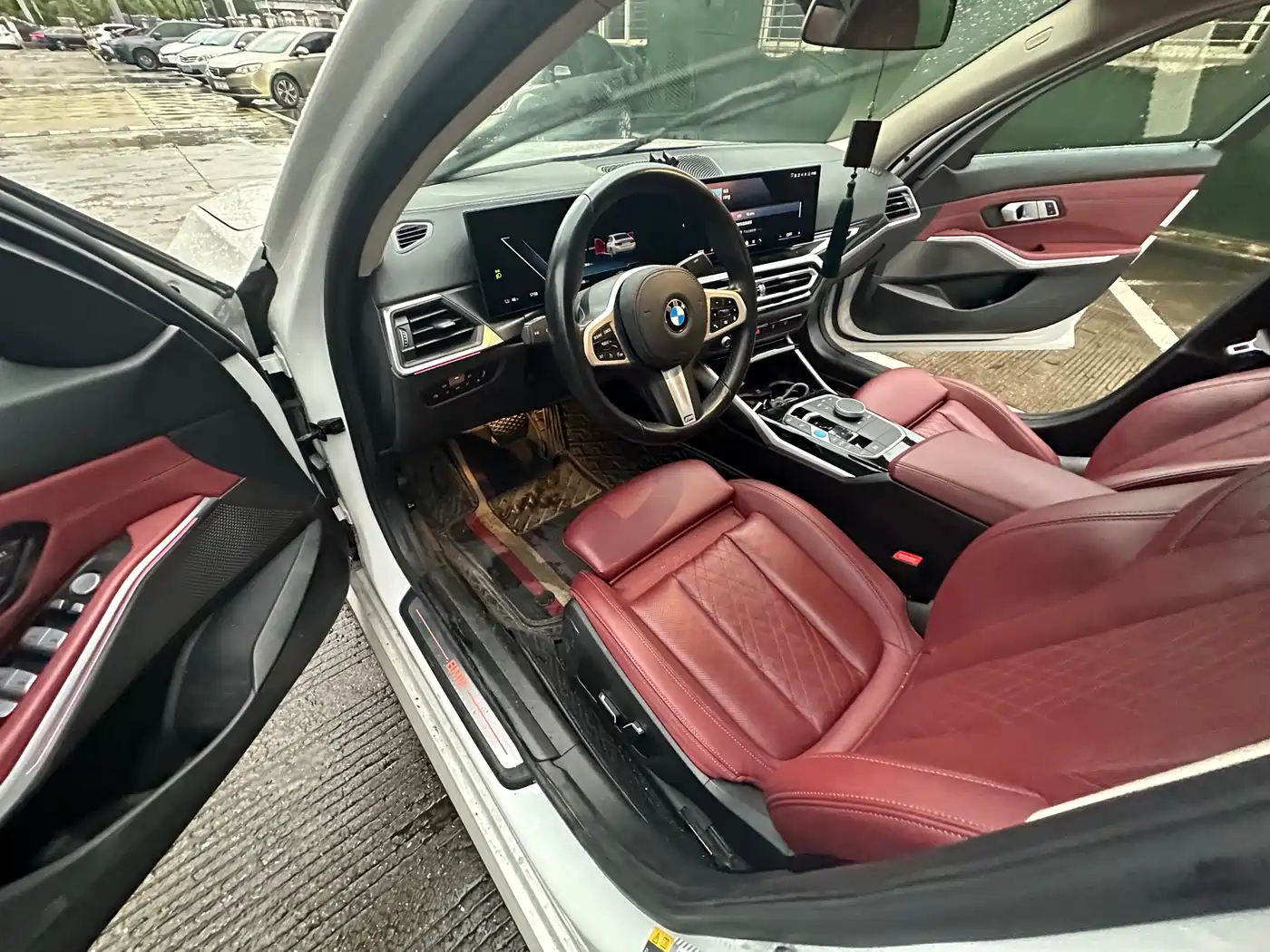 BMW i3 2024 eDrive 35 L фото 9
