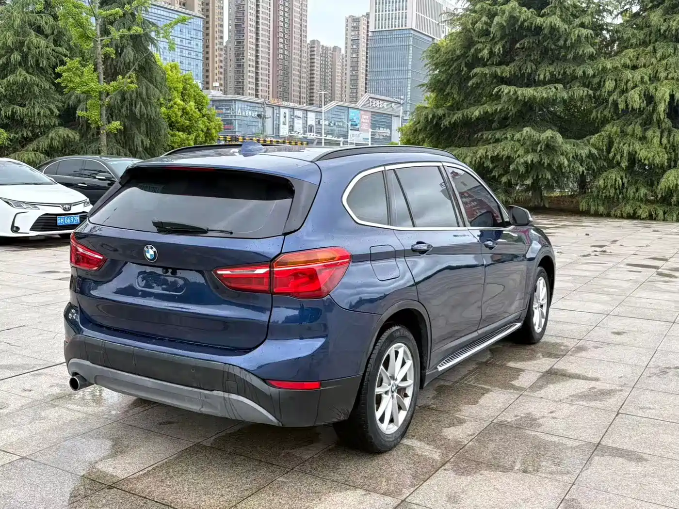BMW X1 2018 sDrive18Li Fashion Model фото 7