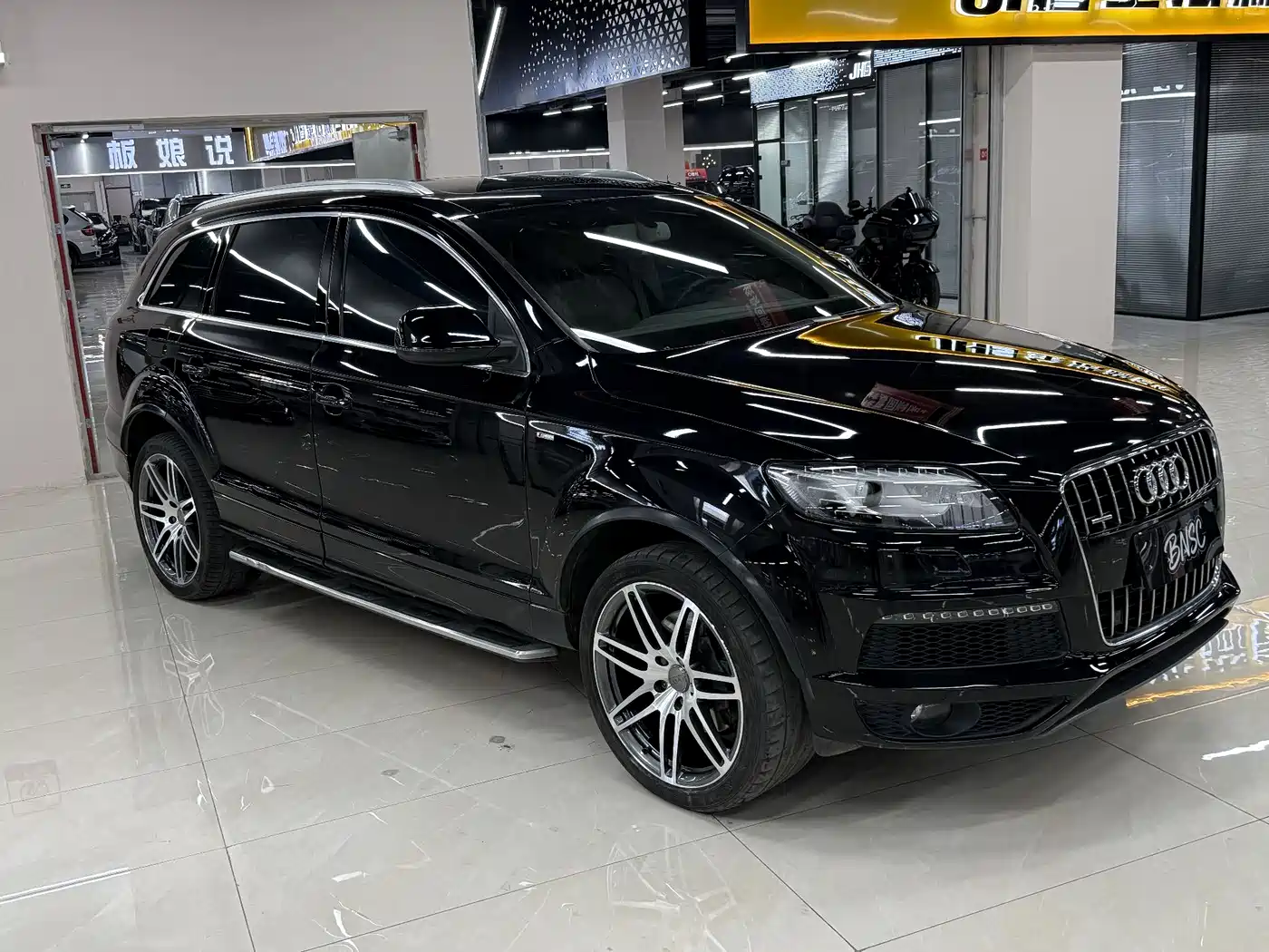 Audi Q7 2010 3.6 FSI Technology Off-road Limited Edition фото 3