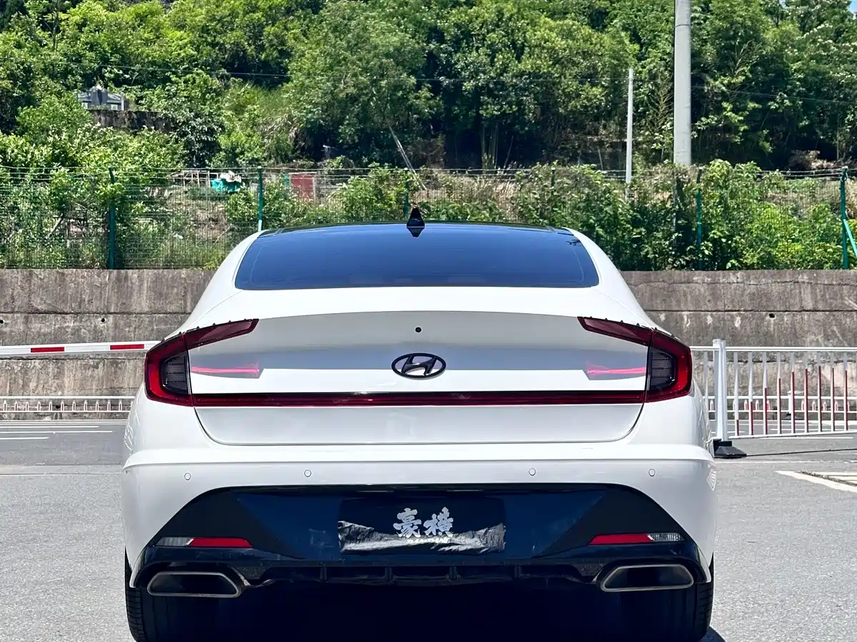 Hyundai Sonata 2022 380TGDi Automatic 20th Anniversary Edition фото 4