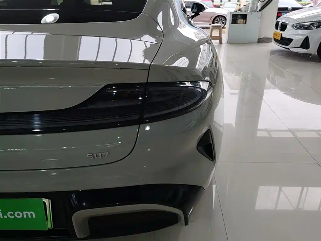 Xiaomi Auto Xiaomi SU7 2024 RWD Ultra Long Range Advanced Smart Driving Pro Edition фото 8