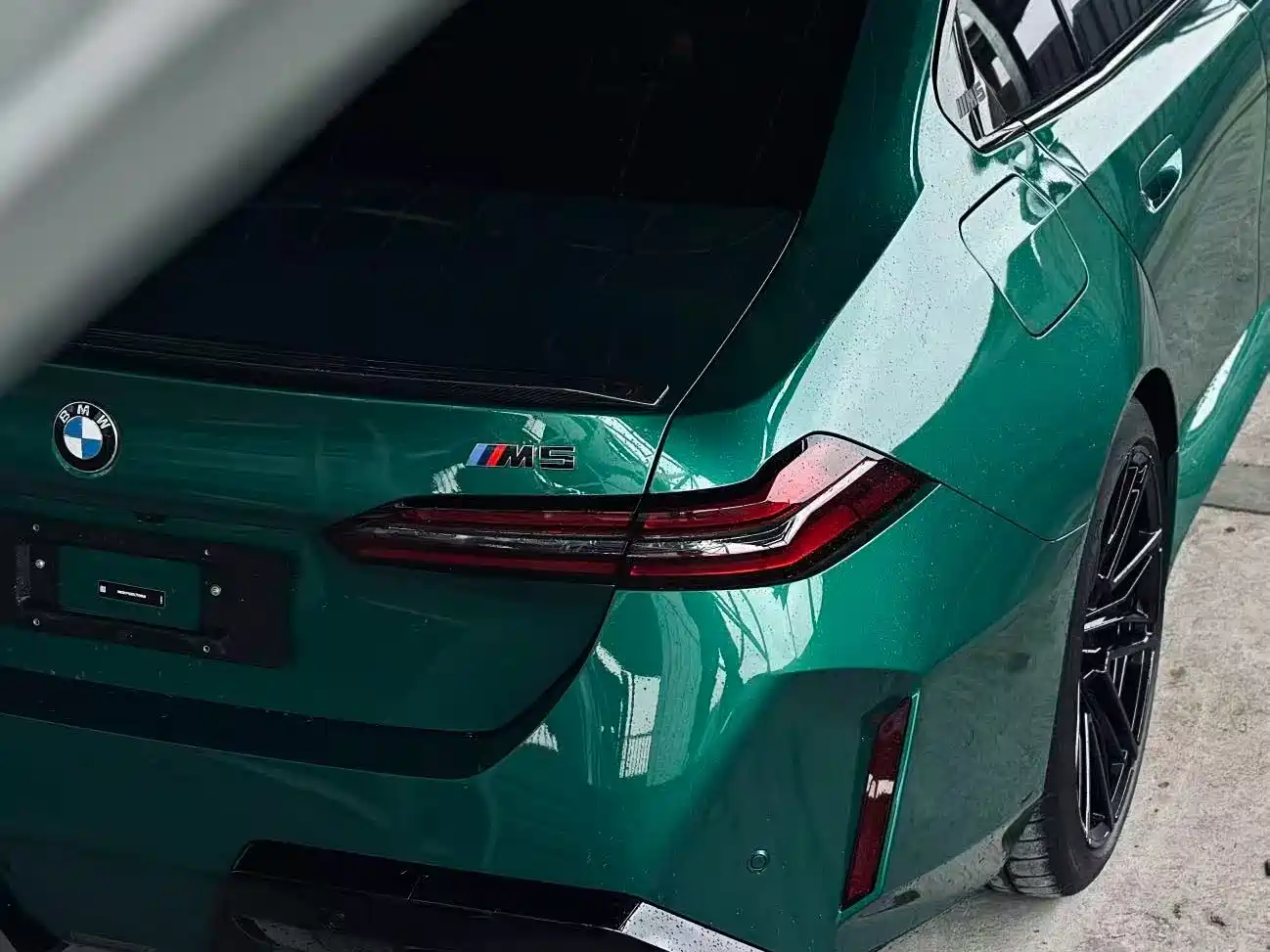BMW M5 New Energy 2025 M5 фото 4