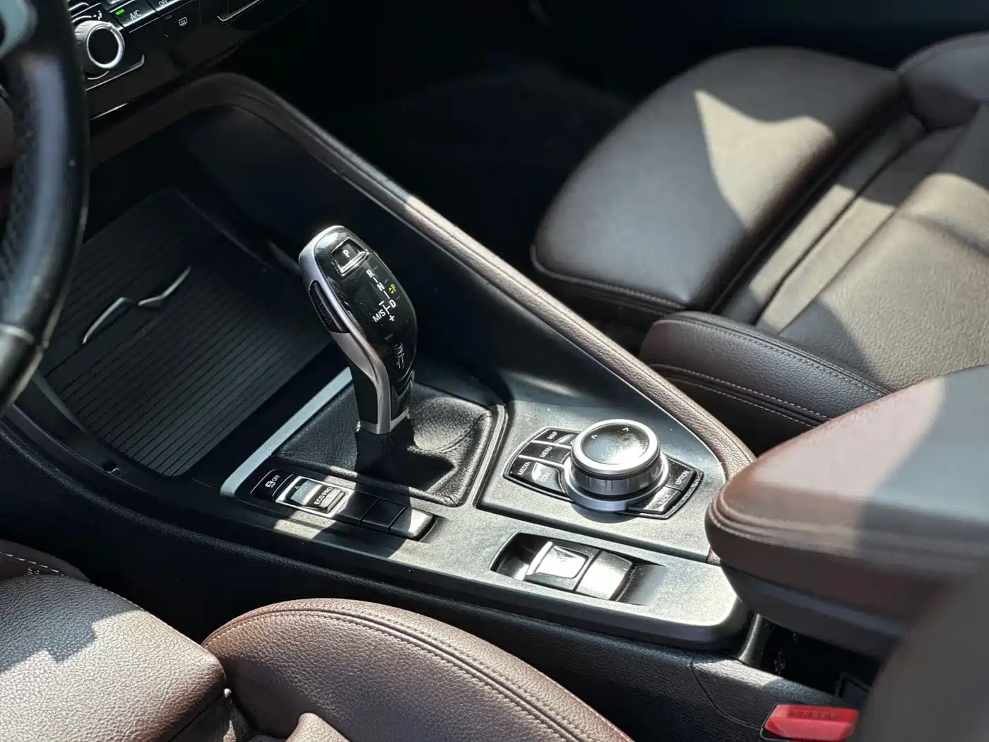 BMW X1 2022 sDrive20Li Fashion фото 13