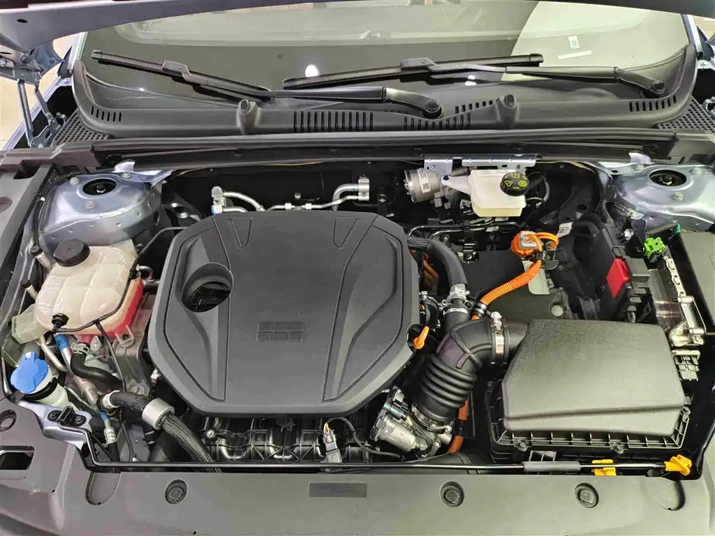 Geely Galaxy Galaxy L6 2025 EM-i 140km Starship Edition 16