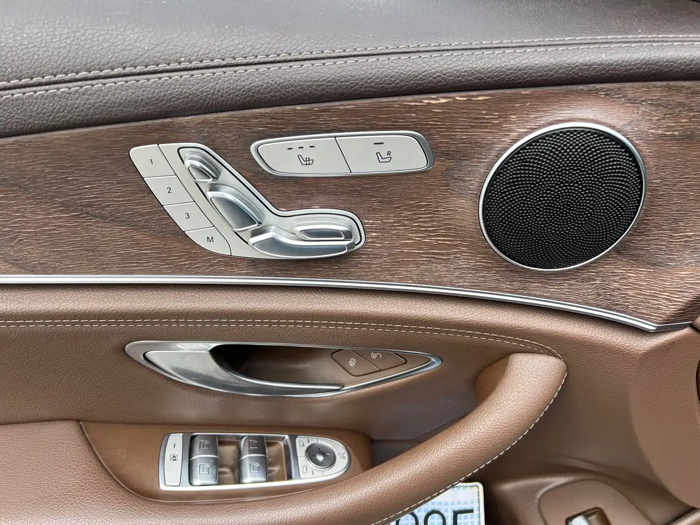 Mercedes-Benz E-Class 2017 E 300 L Luxury фото 12
