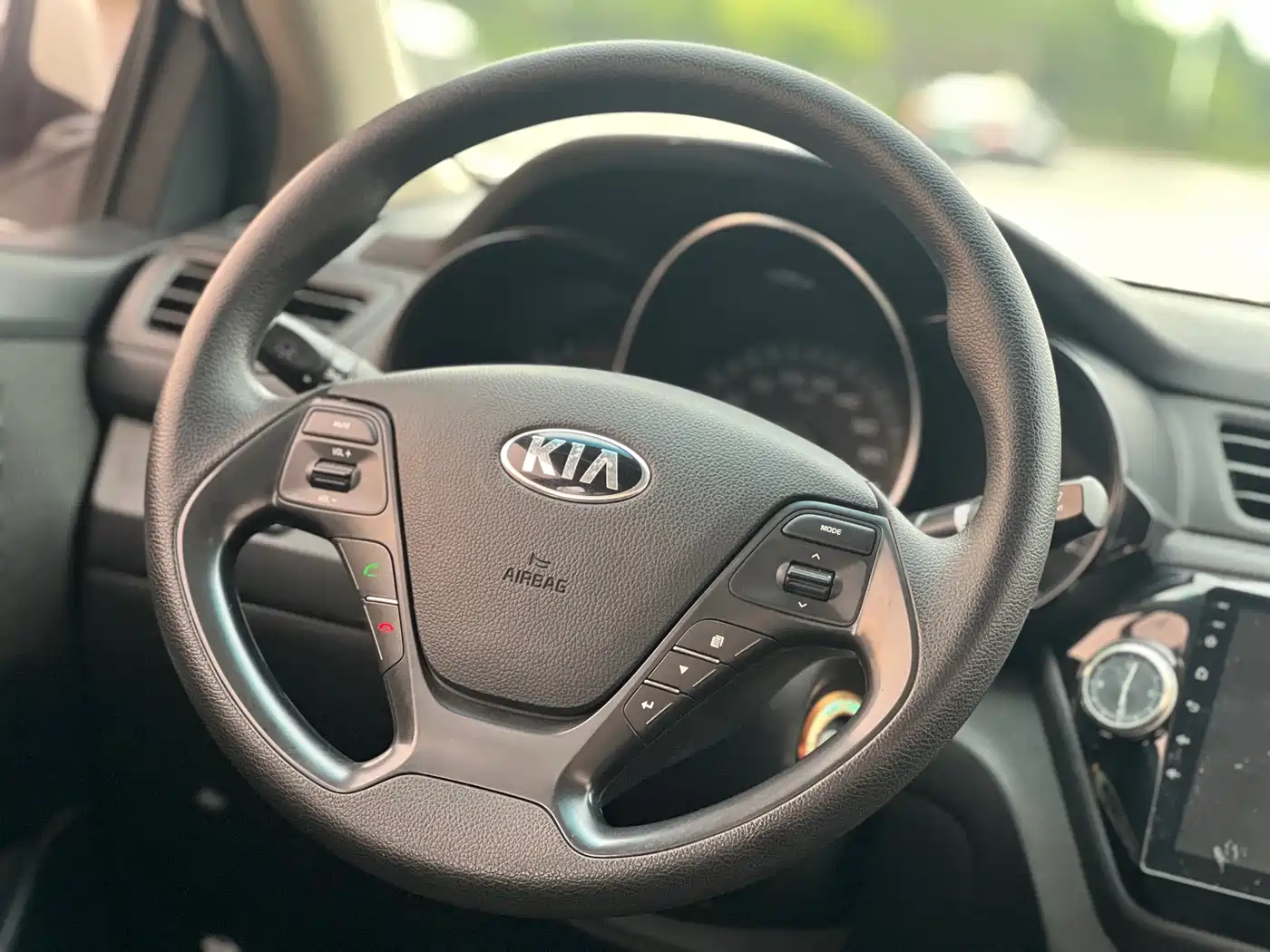Kia K2 2015 Sedan 1.4L MT GLS фото 12