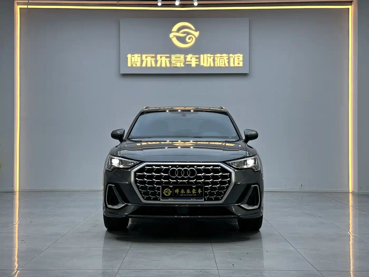 Audi Q3 2024 35 TFSI Fashion Sport фото 2