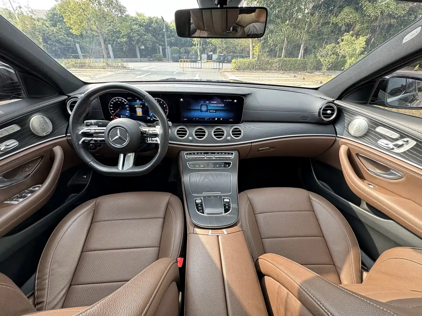 Mercedes-Benz E-Class 2022 E 300 L Sport Luxury фото 13