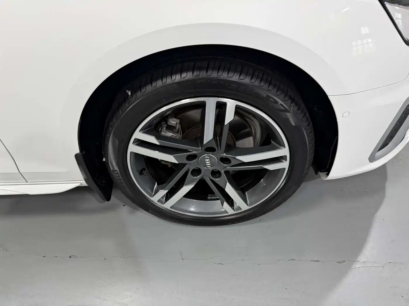 Audi A4L 2020 40 TFSI quattro Luxury Dynamic фото 18