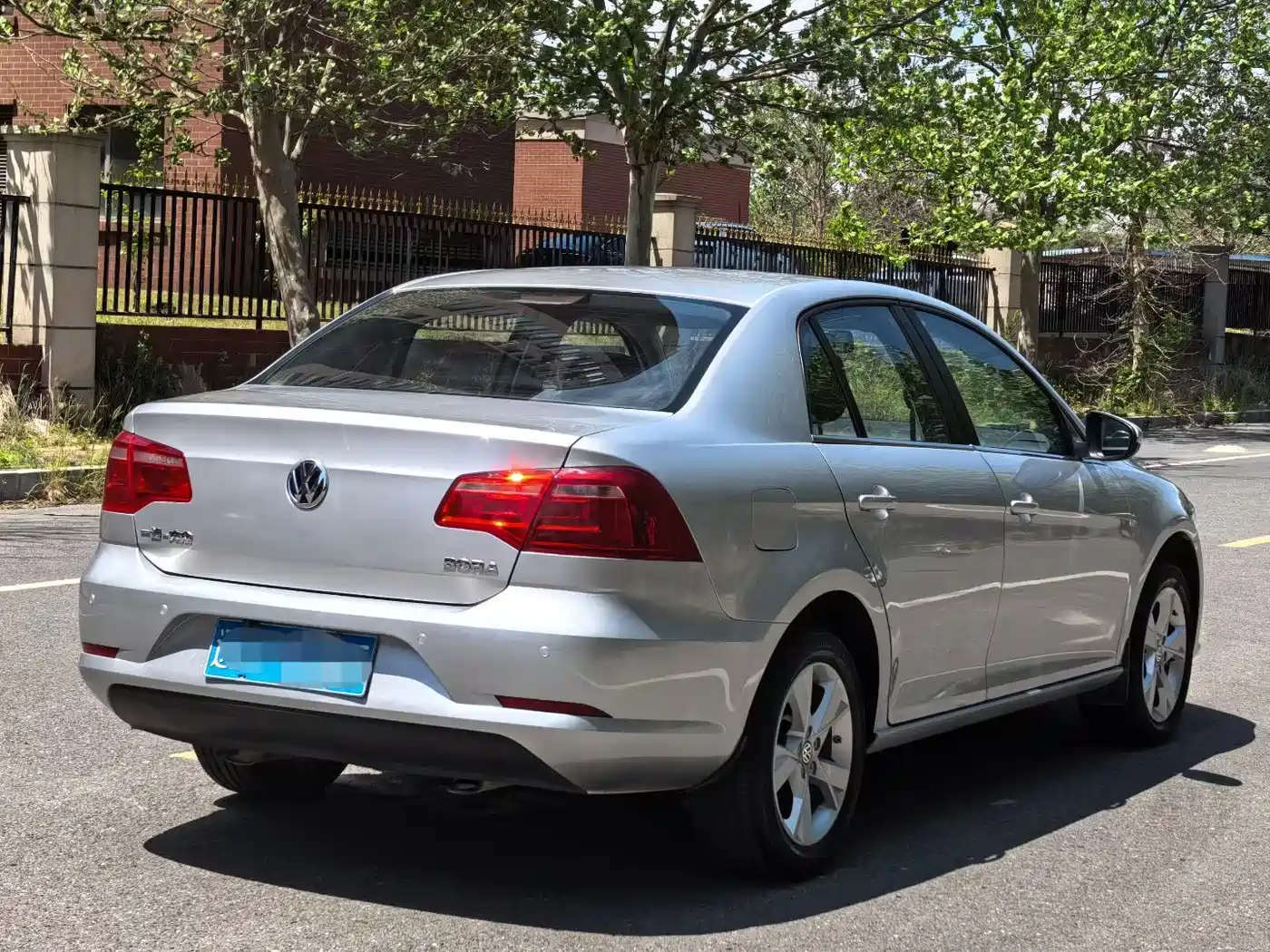 Volkswagen Bora 2014 1.6L Automatic Comfort Edition фото 6
