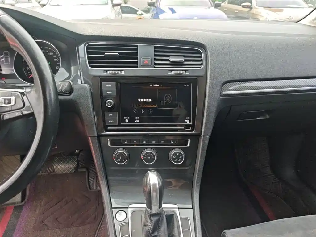 Volkswagen Golf 2019 280TSI DSG Luxury (China V) фото 13