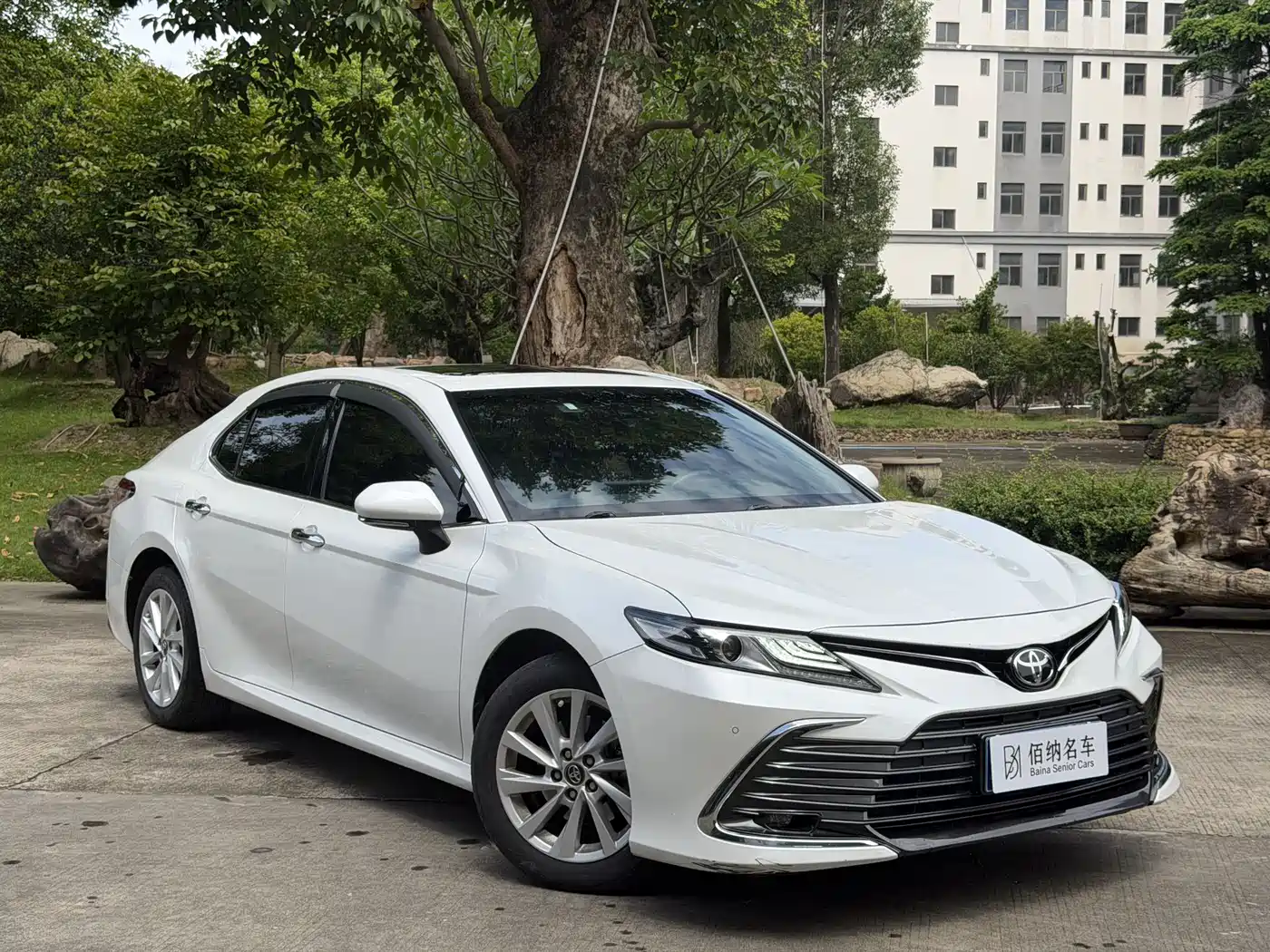 Toyota Camry 2021 2.0G Luxury Edition фото 3