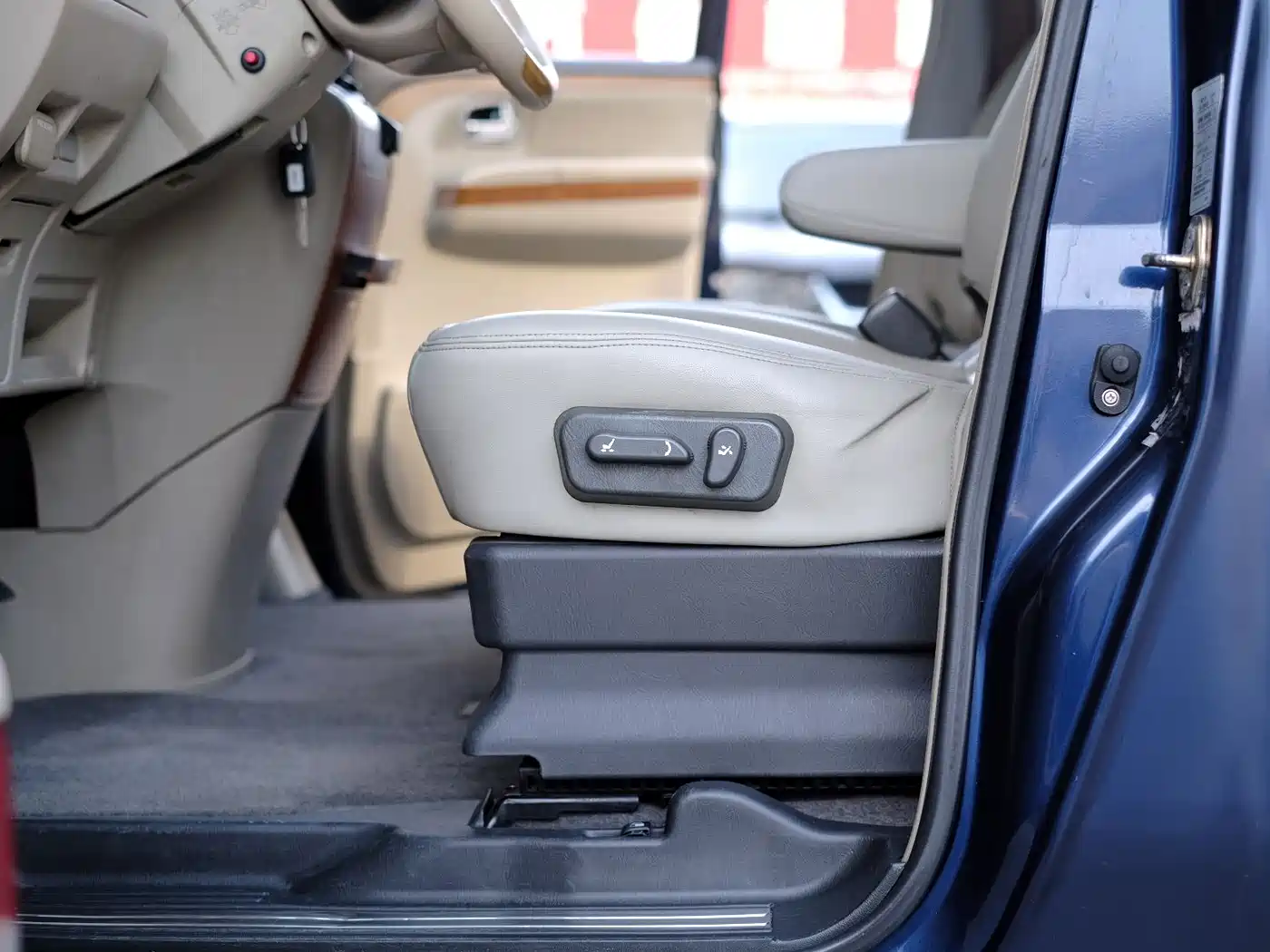 Dongfeng Yuxuan 2008 2007 2.5L Automatic Flagship Edition