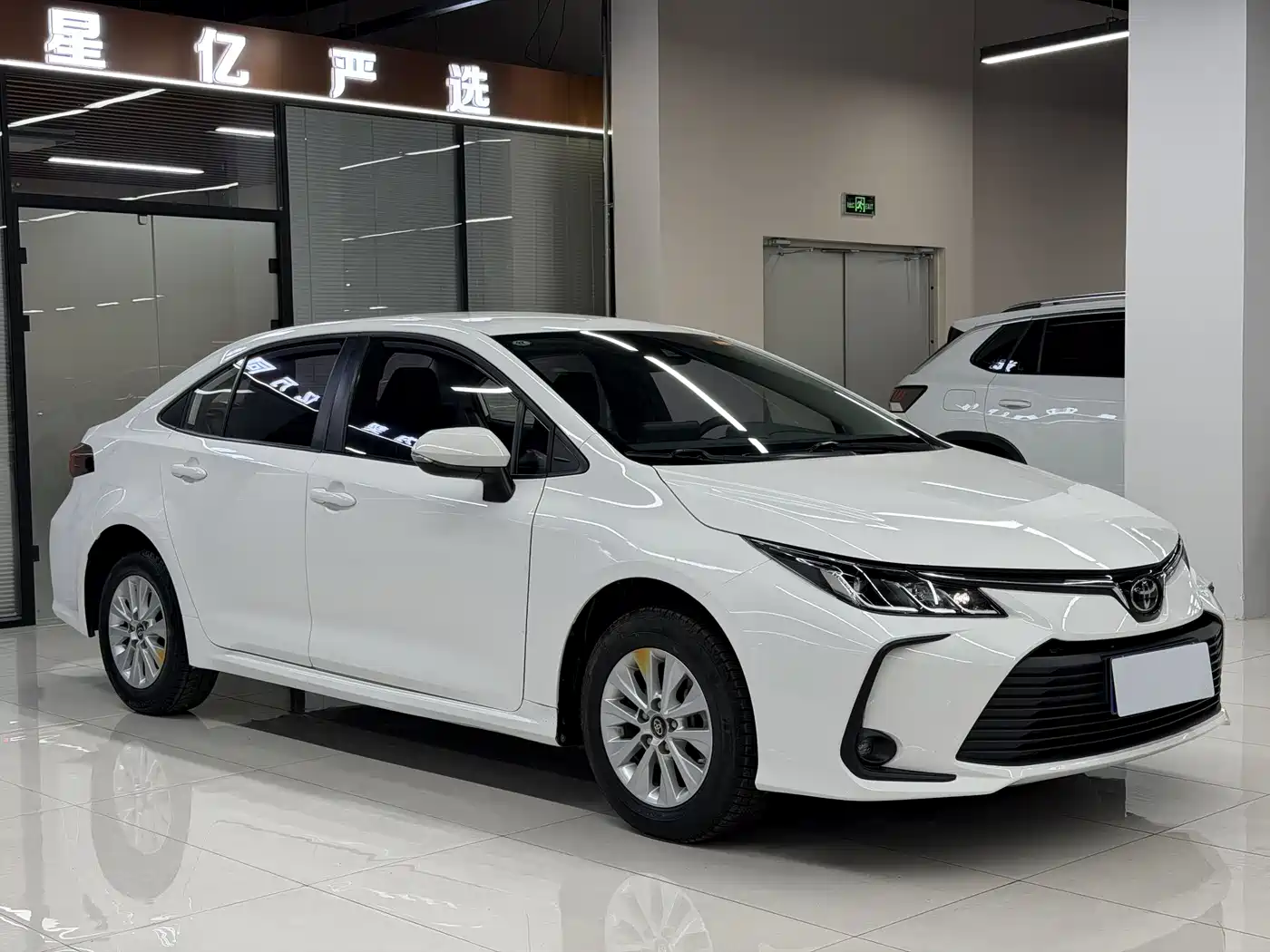 Toyota Corolla 2023 1.2T Pioneer Edition фото 3