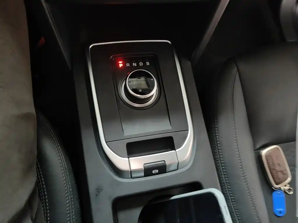 Land Rover Discovery Sport 2018 240PS PURE Edition фото 14