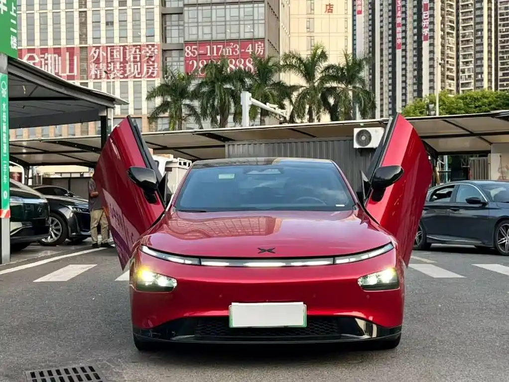 Фото 1 - XPeng P7