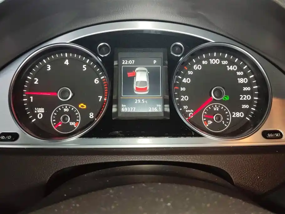 Volkswagen FAW-Volkswagen CC 2018 1.8TSI Luxury фото 14