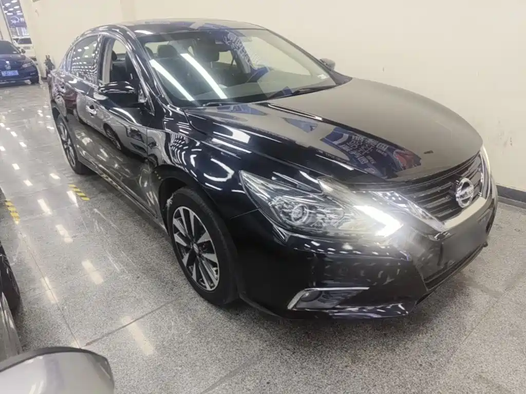 Фото 4 - Nissan Teana