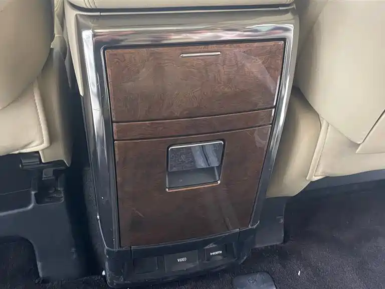 Toyota Alphard 2018 3.5L Premium фото 23