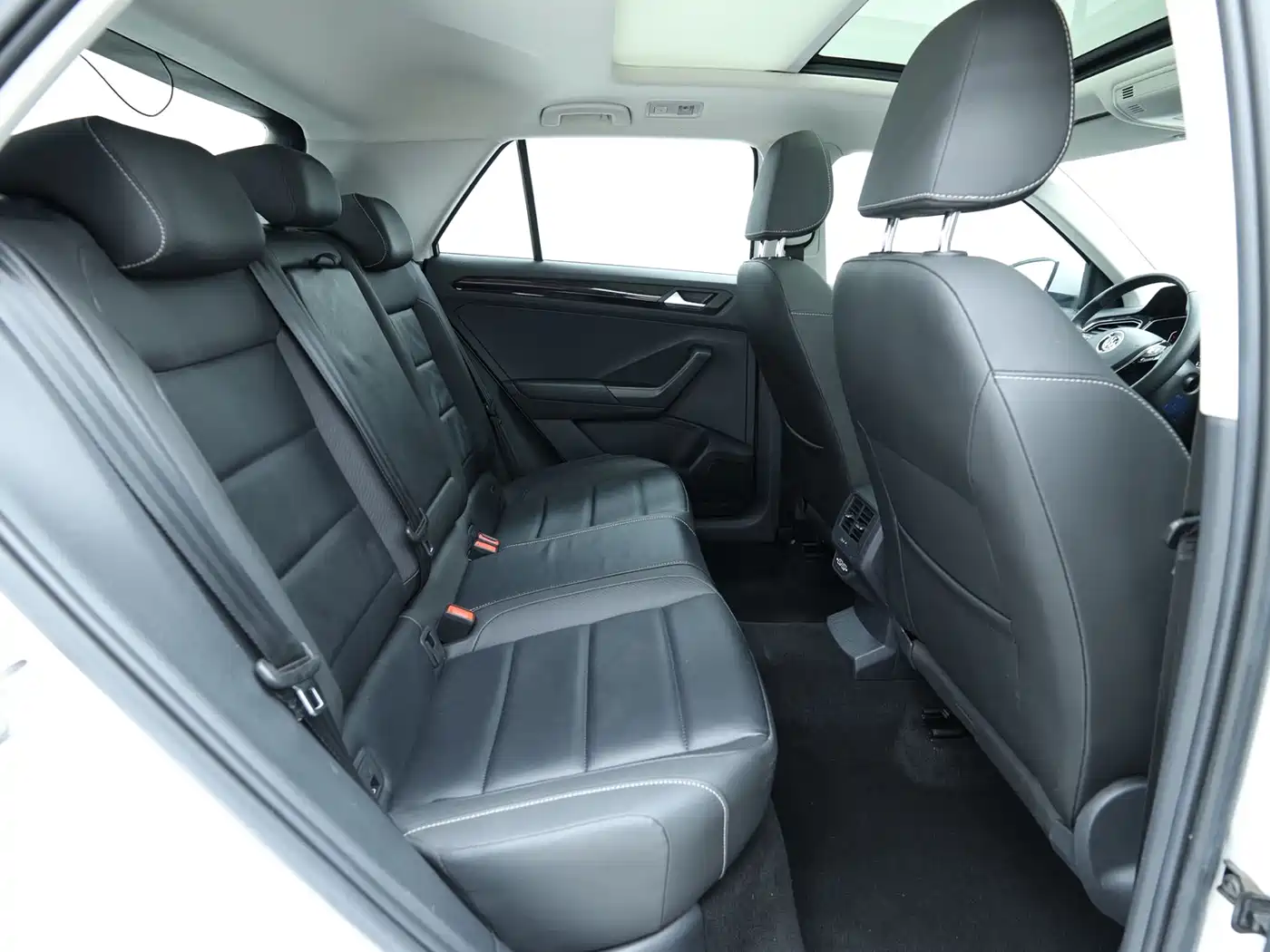 Volkswagen T-ROC 2022 280TSI DSG 2WD Comfort PLUS фото 11