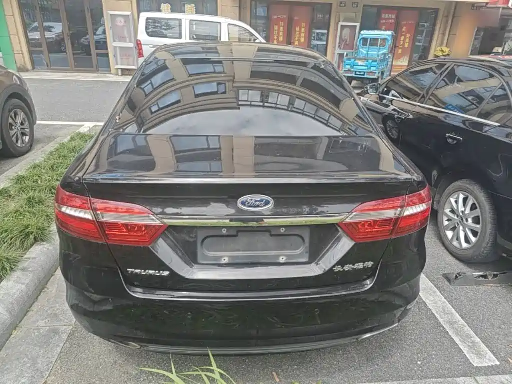 Ford Taurus 2016 2015 EcoBoost 245 Fashion