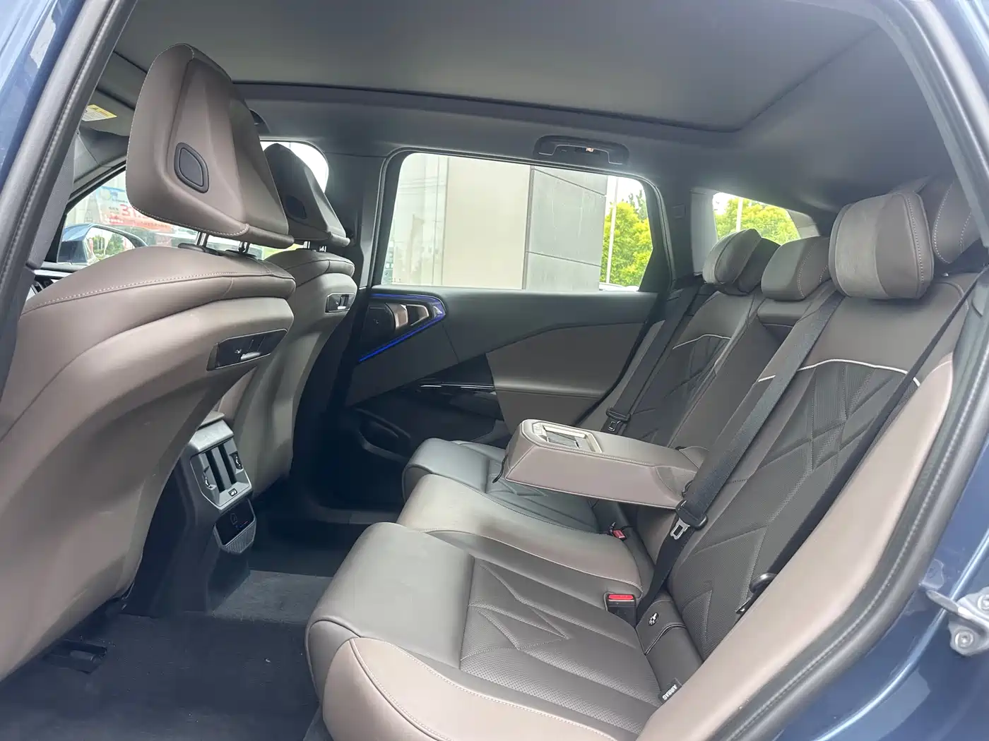 BMW X3 2025 xDrive30L Premium M Sport Package фото 8
