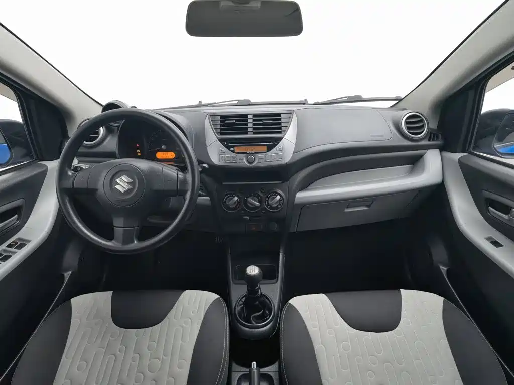 Photo 5 - Suzuki Alto