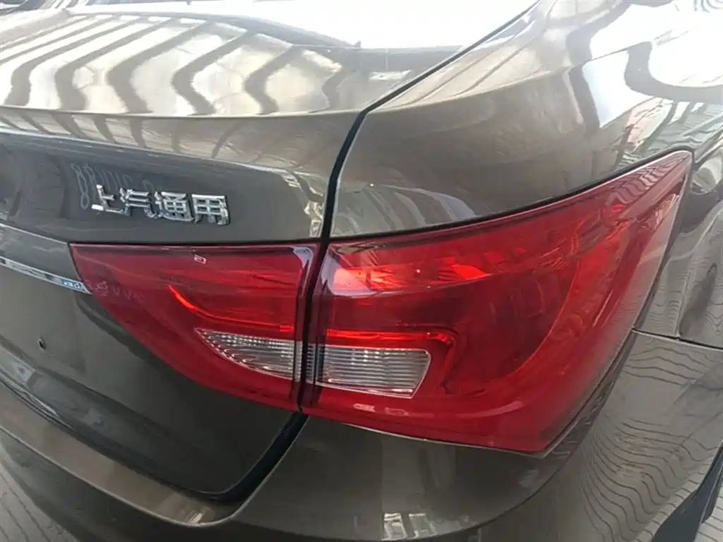 Buick Excelle 2017 15N Manual Elite фото 8