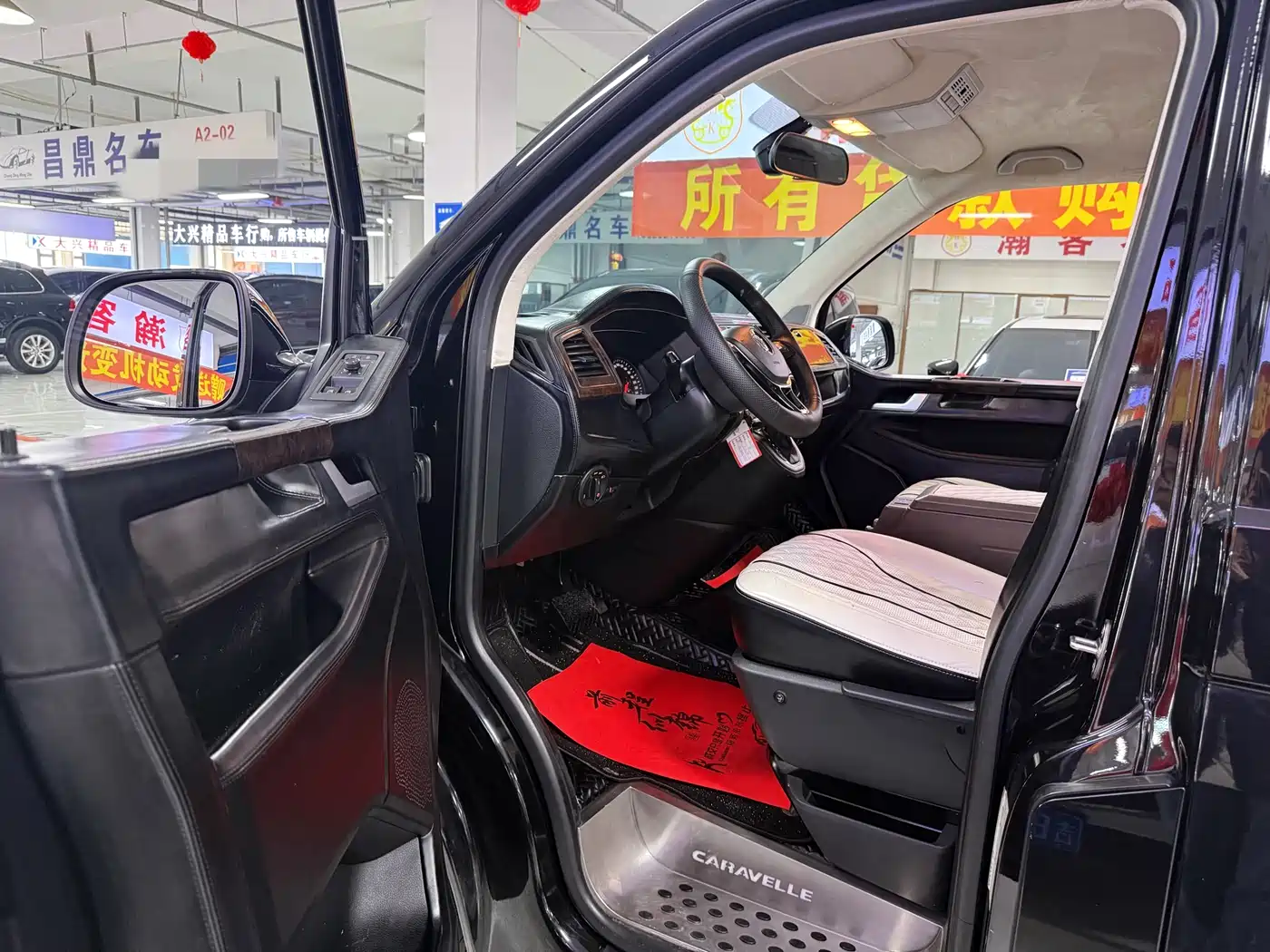 Volkswagen Caravelle 2019 2.0TSI 4WD Comfort 7-seater фото 7