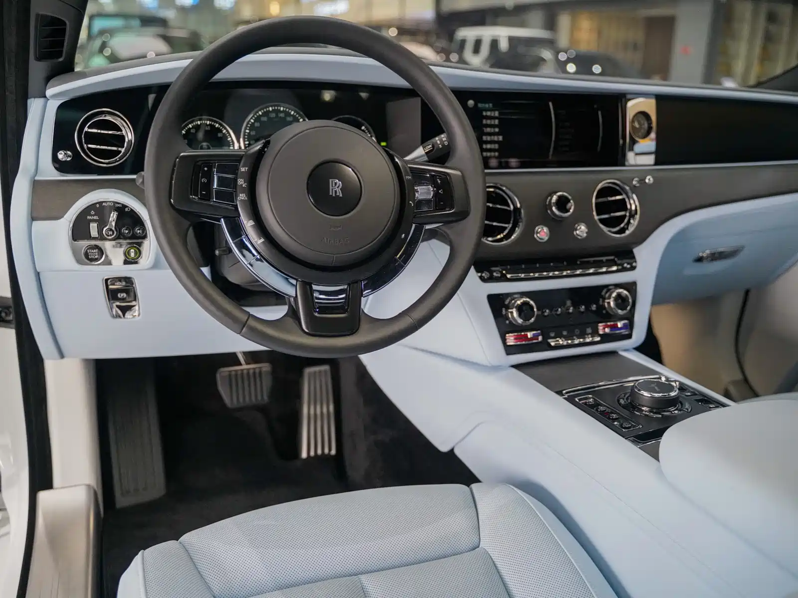 Фото 2 - Rolls-Royce Ghost